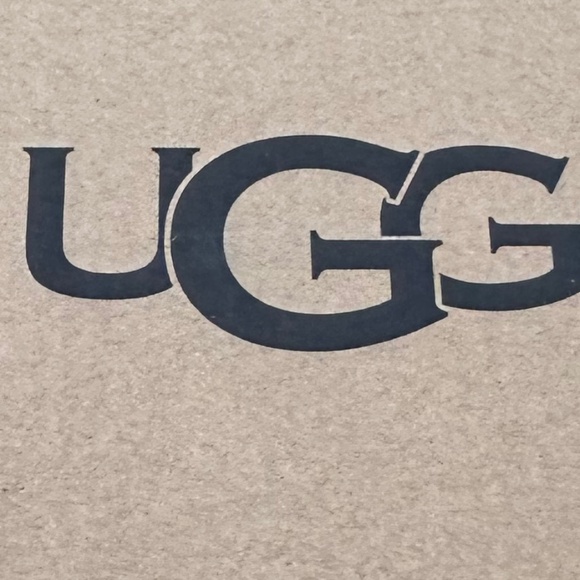 UGG CHUKKA BOOTS - Picture 1 of 9